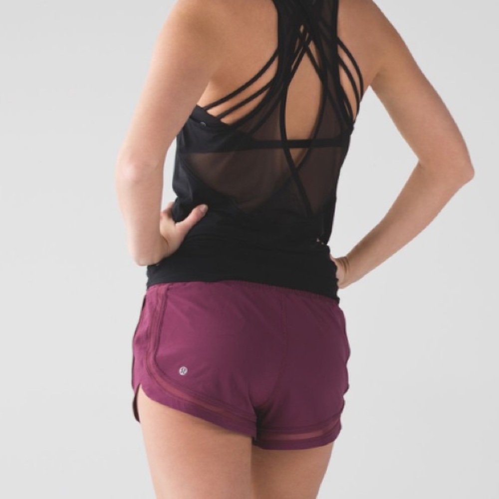 Lululemon Make A Move Short (Size 6)